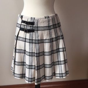 Banana Republic wool plaid skirt